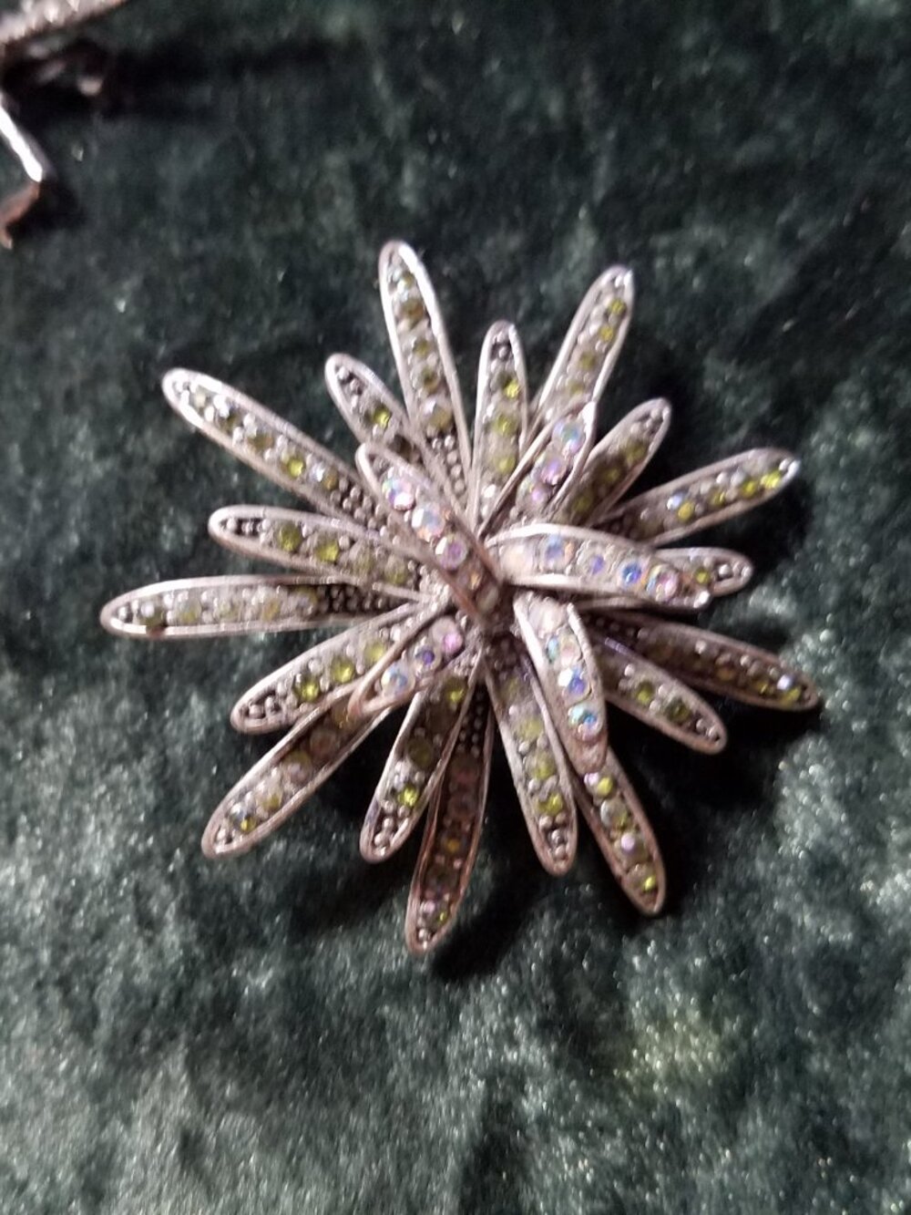 Three Brooches - Picture 4 of 4